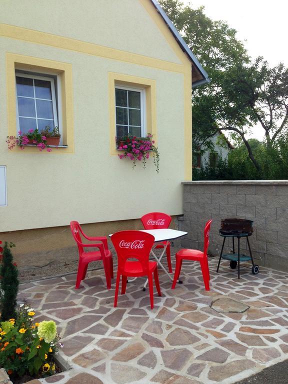 Apartmany Jílovice Стая снимка